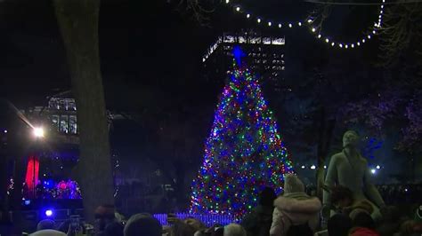 Holiday Season Kicks Off With Boston Common Tree Lighting Nbc Boston