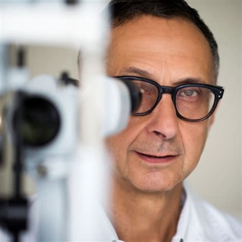 Dr Silvio Zuccarini Oculista Leggi Le Recensioni Miodottoreit