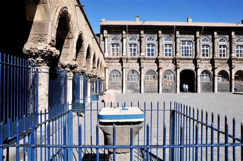 A Monument That Stands Alone Ulu Cami D Yarbakir S Memory