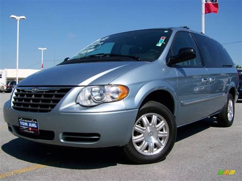 2005 Butane Blue Pearl Chrysler Town And Country Touring 2974229 Photo