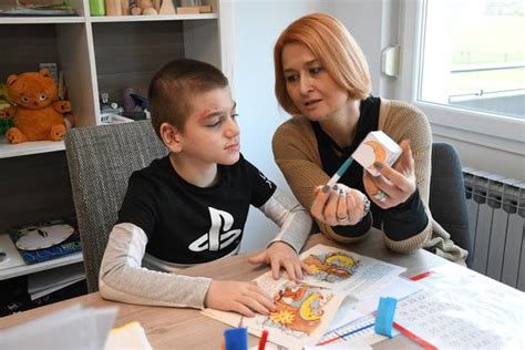 U Iteljica Slobodno Vrijeme Provodi S Bolesnim U Enikom Sata