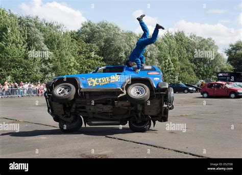 Daring stunt hi-res stock photography and images - Alamy