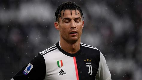 Cristiano Ronaldo Sad Wallpapers Wallpaper Cave