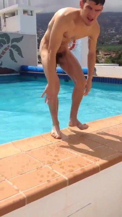 Str8 Guy Nude And Hart In Hotel Pool Hunk Big Cock XHamster