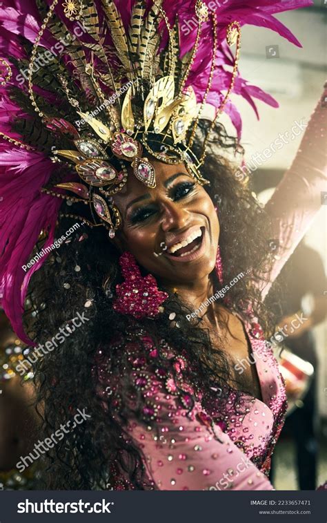 Portrait Brazil Carnival Black Woman Dancer Stock Photo 2233657471 ...