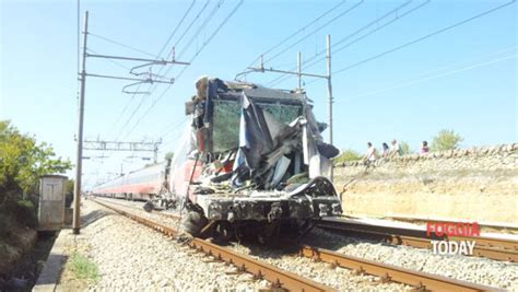 Cisternino Incidente Ferroviario 24 Settembre 2012 Morto Macchinista