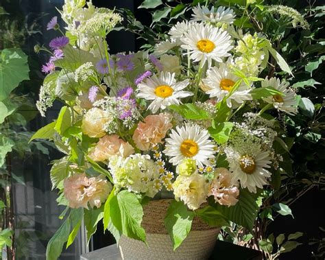 Floral Design House | Букеты и цветочные композиции в Санкт-Петербурге ...