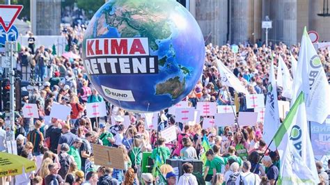 Der Klimaprotest Bewegt Sich Auf D Nnem Eis