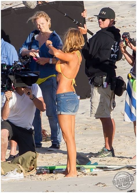 Blake Lively Absolutely Naked At TheFreeCelebMovieArchive