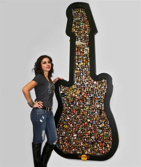 Hrc Jumbo Guitar Pin Case Ships To Continental Us Only Hard Rock Cafe