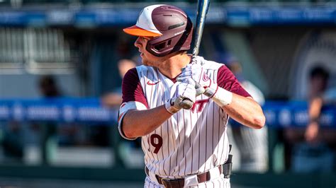 Gavin Cross Chosen To 2022 Golden Spikes Award Watch List Virginia