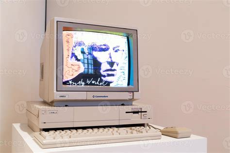 Computadora Comodoro Amiga Con Flexible Disco Y Rat N