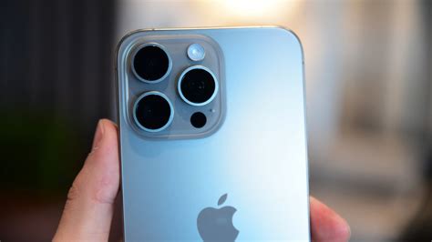 Apple To Bring Tetraprism Telephoto Lens To IPhone 16 Pro And Pro Max