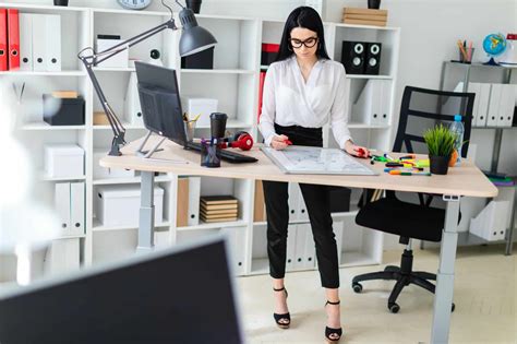 Astuces pour intégrer un bureau debout dans votre quotidien