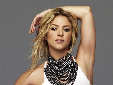 Conoce A Shakibecca La Doble De Shakira Que La Rompe En Internet