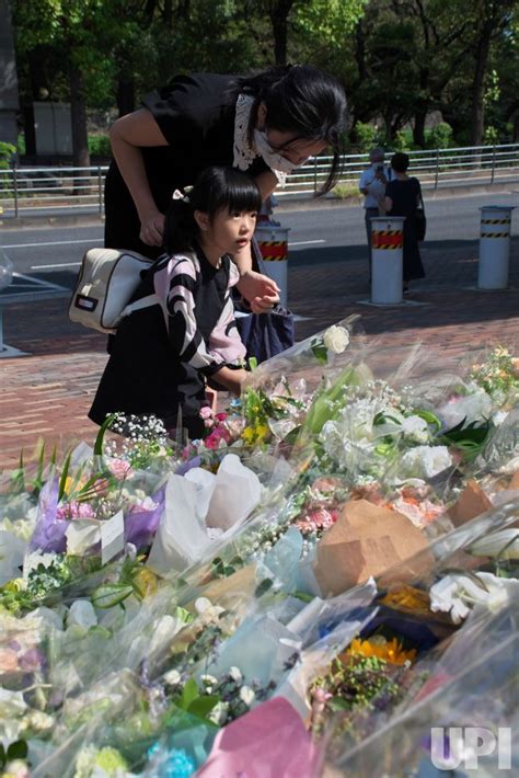 Photo British Embassy In Tokyo Set Up A Condolence Book For Passing Of