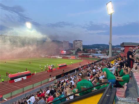 Fk Sloboda Pobjedom Protiv Bfk Simm Bau Proslavila Povratak U Wwin Ligu Bih