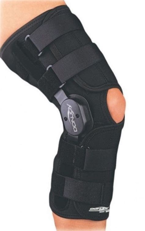 Donjoy 11 0558 1 0600 Xs Playmaker Hinged Knee Brace Support Open Back