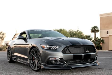 Ford Mustang Gt Custom Coupe