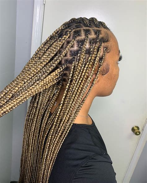 Honey Blonde Knotless Box Braids