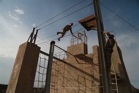 Snafu 15th Meu Does The French Version Of The Tarzan Course In