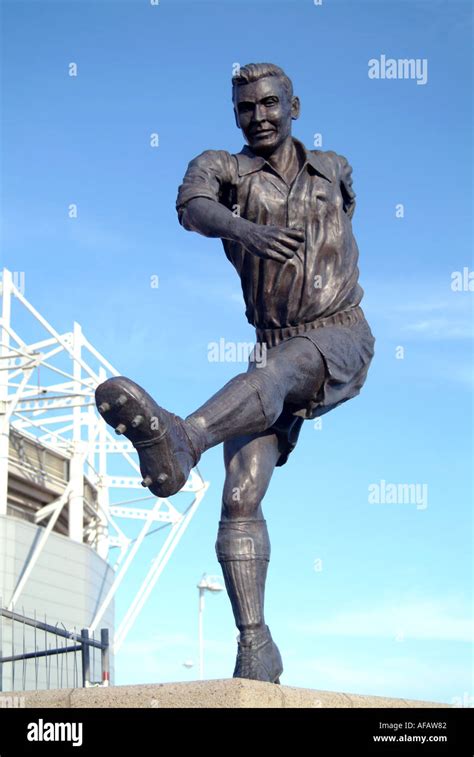 Middlesbrough Football Club Statue Of Wilf Mannion The Golden Boy 1918