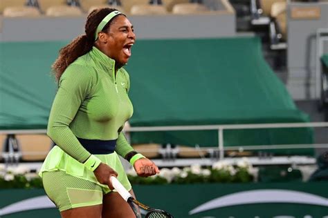 Serena Williams Qualifi E Dans La Douleur Pas Sabalenka