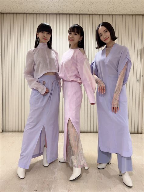 Perfume Staff On Twitter Nhk紅白歌合戦、perfumeの最初の衣装はこんな感じでした🎶 引き続き最後までお