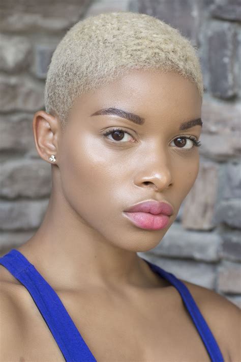 Pin By Tariro Mlanda On Hair Trends Short Blonde Hair Short Bleached