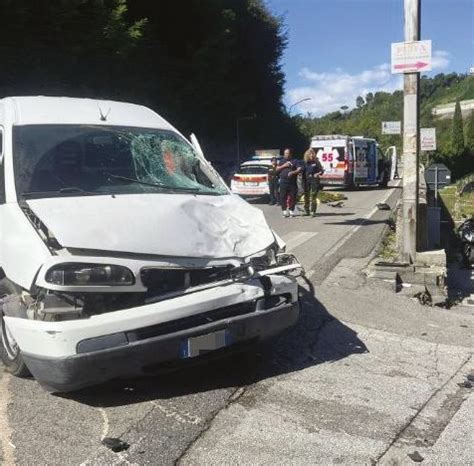 Incidente Strada Cava Vietri Il Giornale Di Salerno It