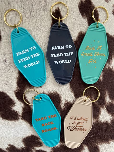 Retro Motel Keychain Perfect Ts Or To Style Up Your Keys Keychain