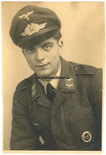 ORIG FOTO PORTRAIT Luftwaffe Pilot mit Fliegerschützen Orden EUR 7 99