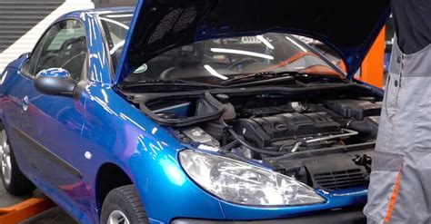 Como mudar filtro habitáculo em Peugeot 206 CC 2D guia de substituição