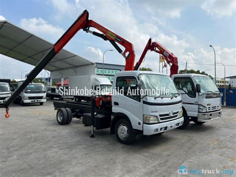 Isuzu Isuzu Hino Lorry Arm Crane Bdm Kg Unregistered