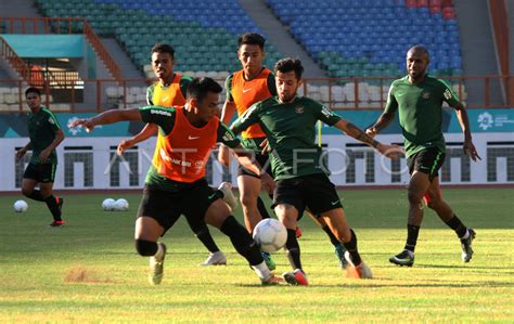 JELANG LAGA PERSAHABATAN TIMNAS INDONESIA VS MAURITIUS ANTARA Foto