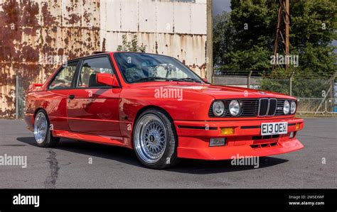 1991 BMW M3 E13 OEM En Exposition Au Bicester Heritage Scramble