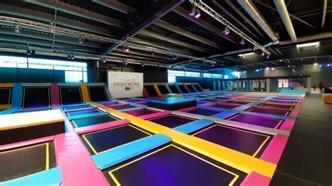 Tes Vous Un Ninja Warrior Testez Ce Nouveau Parc De Trampoline Pr S