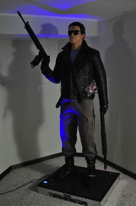 Terminator T 800 Lifesize 1 1 Signed Used Figure Bust Sideshow Screen