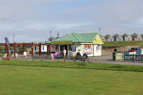 Pavilion Cafe Richard Croft Cc By Sa 2 0 Geograph Britain And Ireland