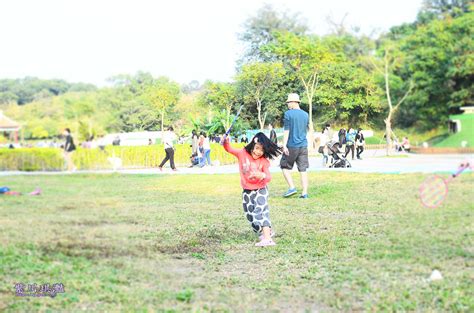 高雄兒童節免費活動x親子活動推薦｜澄清湖森林遊樂園氣墊跳跳屋、水陸地樂園、軌道小火車通通免費