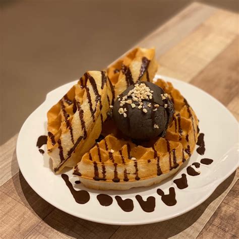 Ws Deli Experience Store Jurong East Singapore Classic Waffle Review