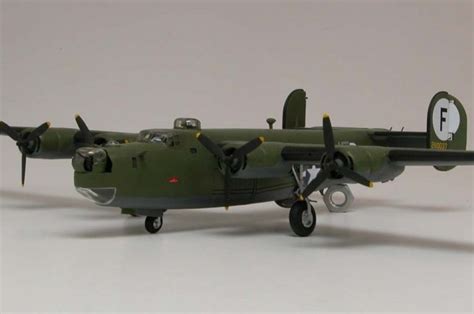 Airfix Consolidated B 24 Liberator 172 Model Kit At Mighty Ape Nz