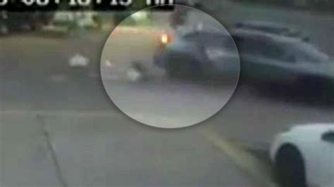 Video Shows 11 Year Old Girl Jumping From Moving Car To Escape Chicago