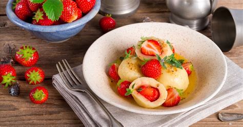 Rezept Kalorienarme Quarkkn Del Mit Erdbeeren Und Mohn Freundin De