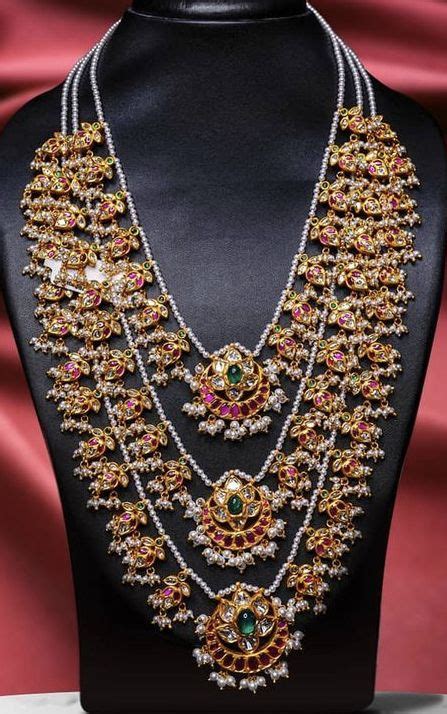 Pin By Swetha Kamineni On Satlada Gold Necklace Indian Bridal Jewelry