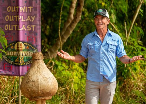 Survivor's Jeff Probst Reacts to Announcing Wrong Challenge Winner | Us
