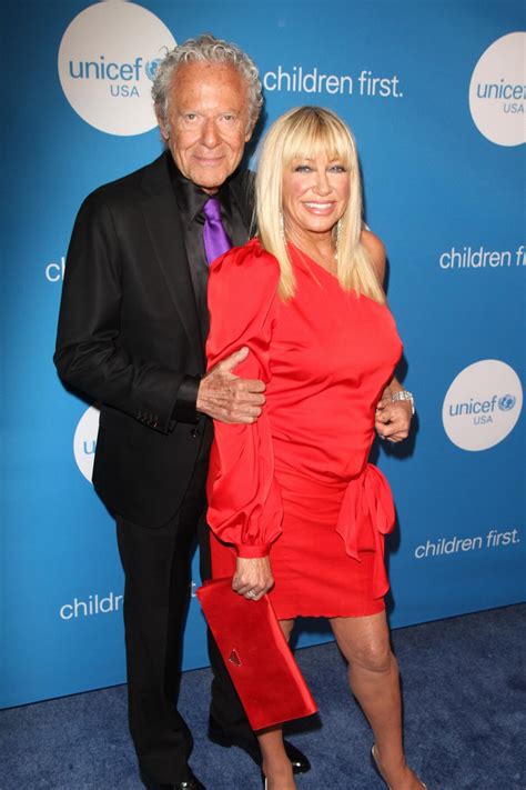 Photo Suzanne Somers Et Son Mari Alan Hamel Les C L Brit S Posent