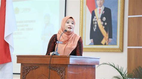 Cegah Perkawinan Anak Dan Stunting Istri Wagub Nawal Arafah Luncurkan