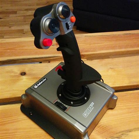 Defender Cobra M5 – Der Monster-Joystick | fboës - Der Blog