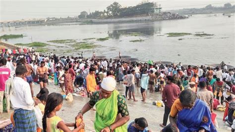 Thousands Take Holy Dip At Triveni Sangama Star Of Mysore